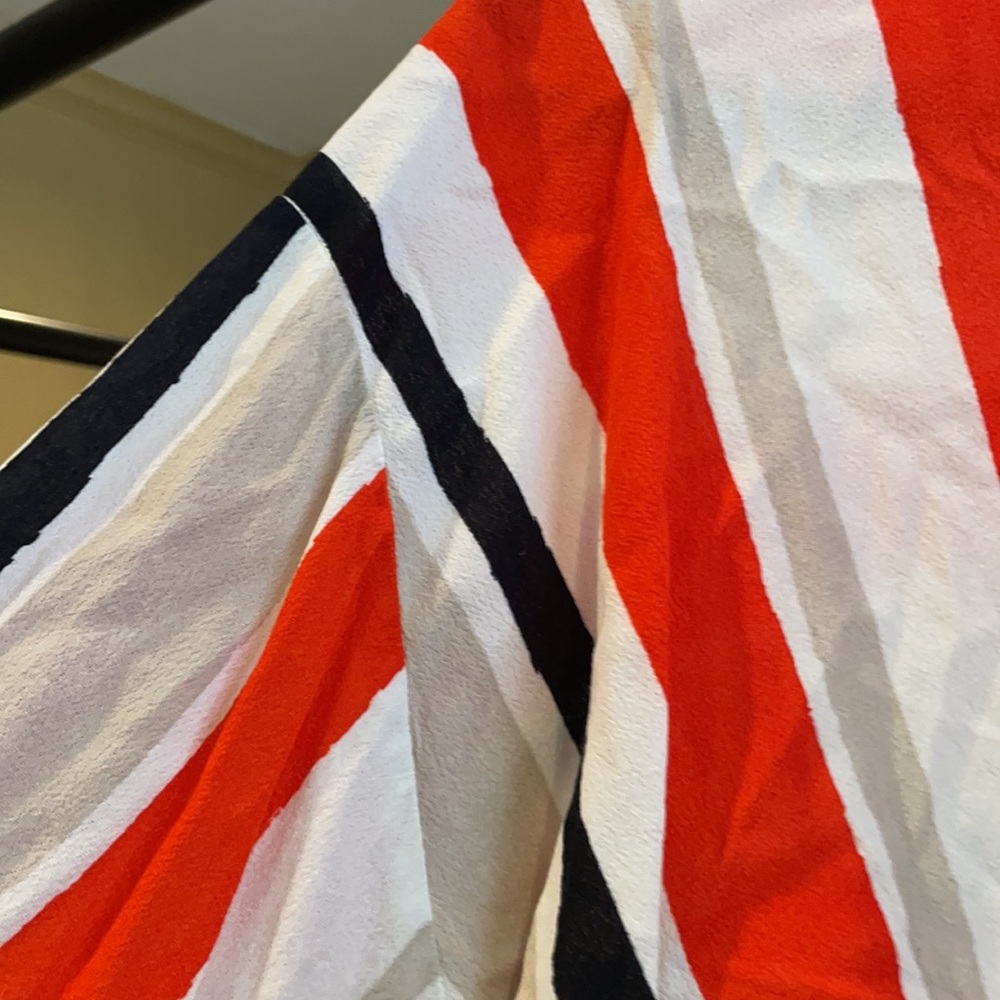 July 4th Wrap Top - Picture 2 of 2